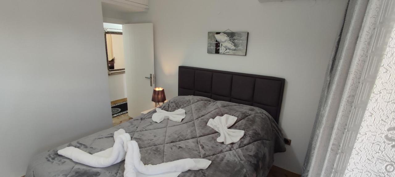 Ixian House Apartment Bagian luar foto