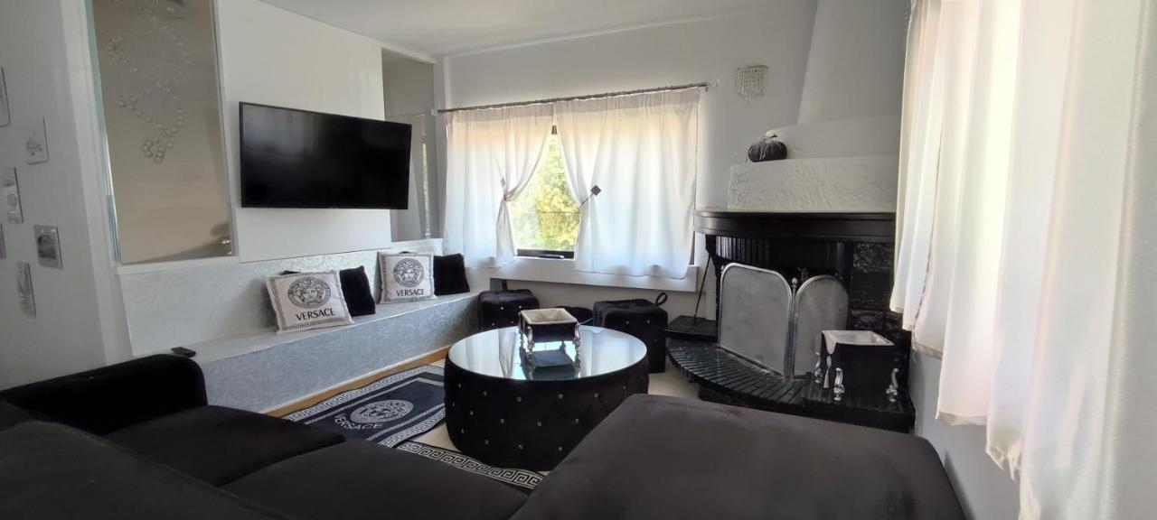 Ixian House Apartment Bagian luar foto
