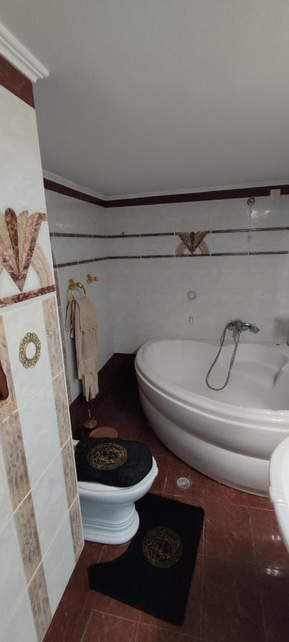Ixian House Apartment Bagian luar foto