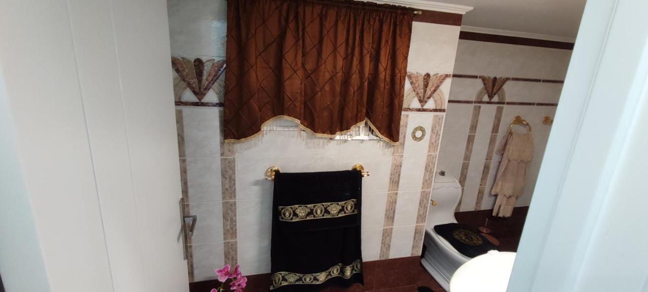 Ixian House Apartment Bagian luar foto